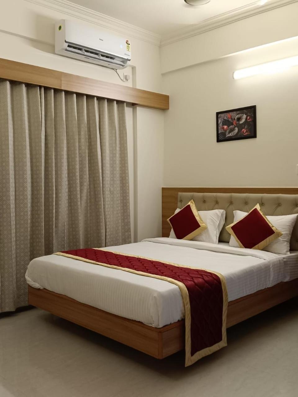 Krishna Inn Bangalore Exterior foto